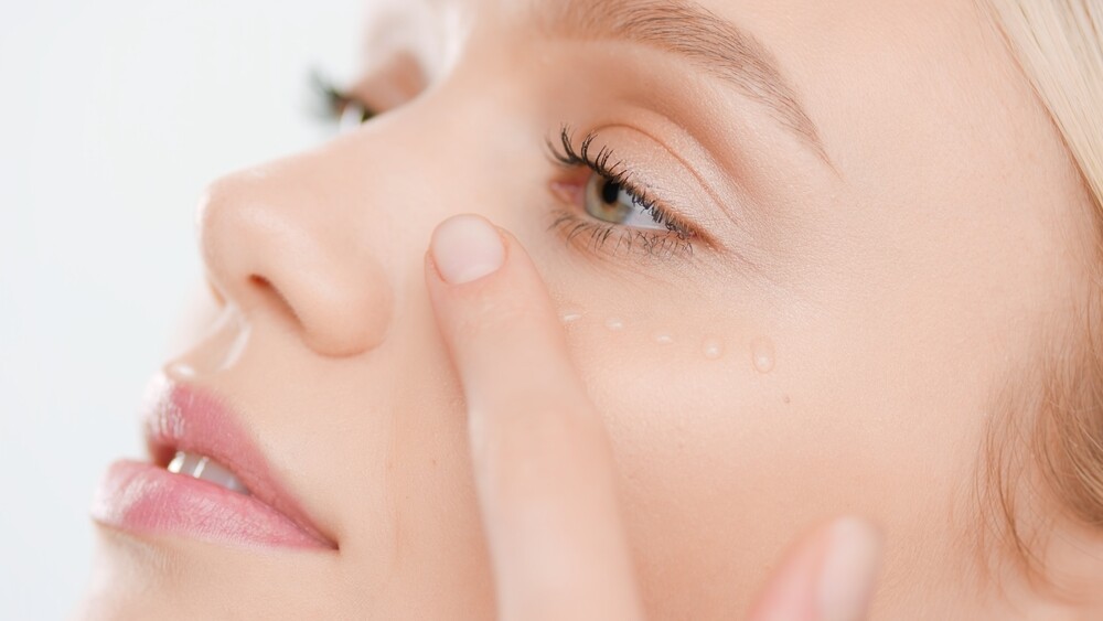 MATKAS Koreanische Retinol-Augencreme – Gegen Dunkle Ringe, Schwellungen & Falten, Mit Retinol & Niacinamid