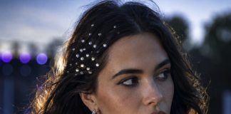 Hair Gems Warum diesen Sommer plötzlich alle Strass im Scheitel tragen